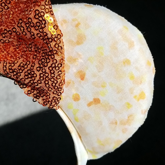 Orange bow ears - Picture 2 of 3